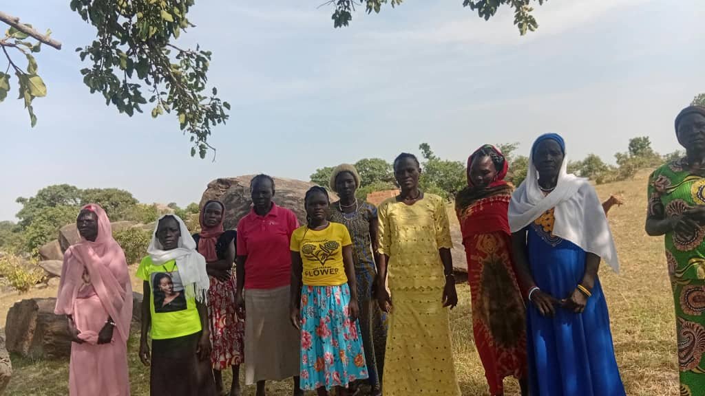 SMIP mothers standing together